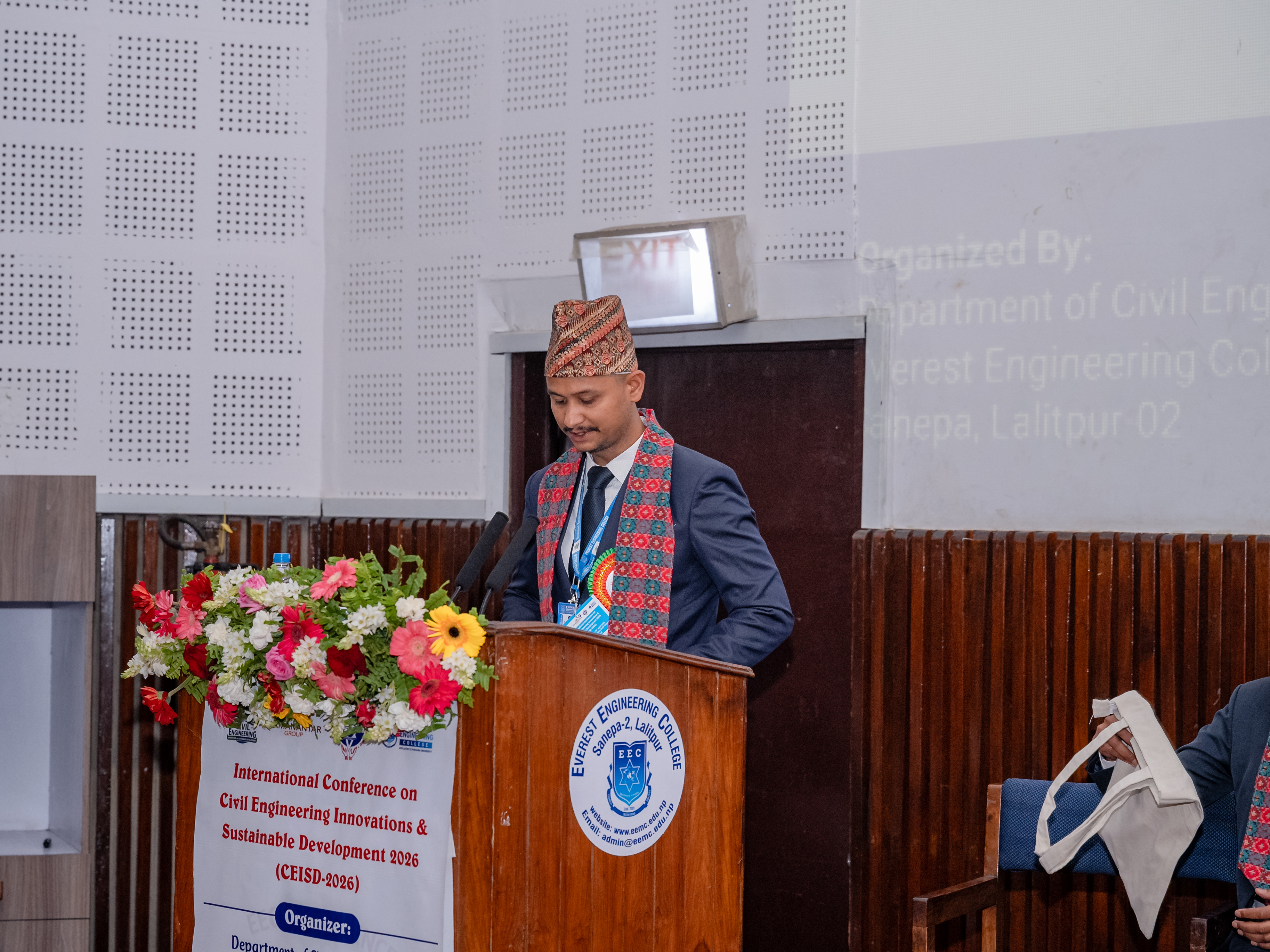 Best paper award presentation